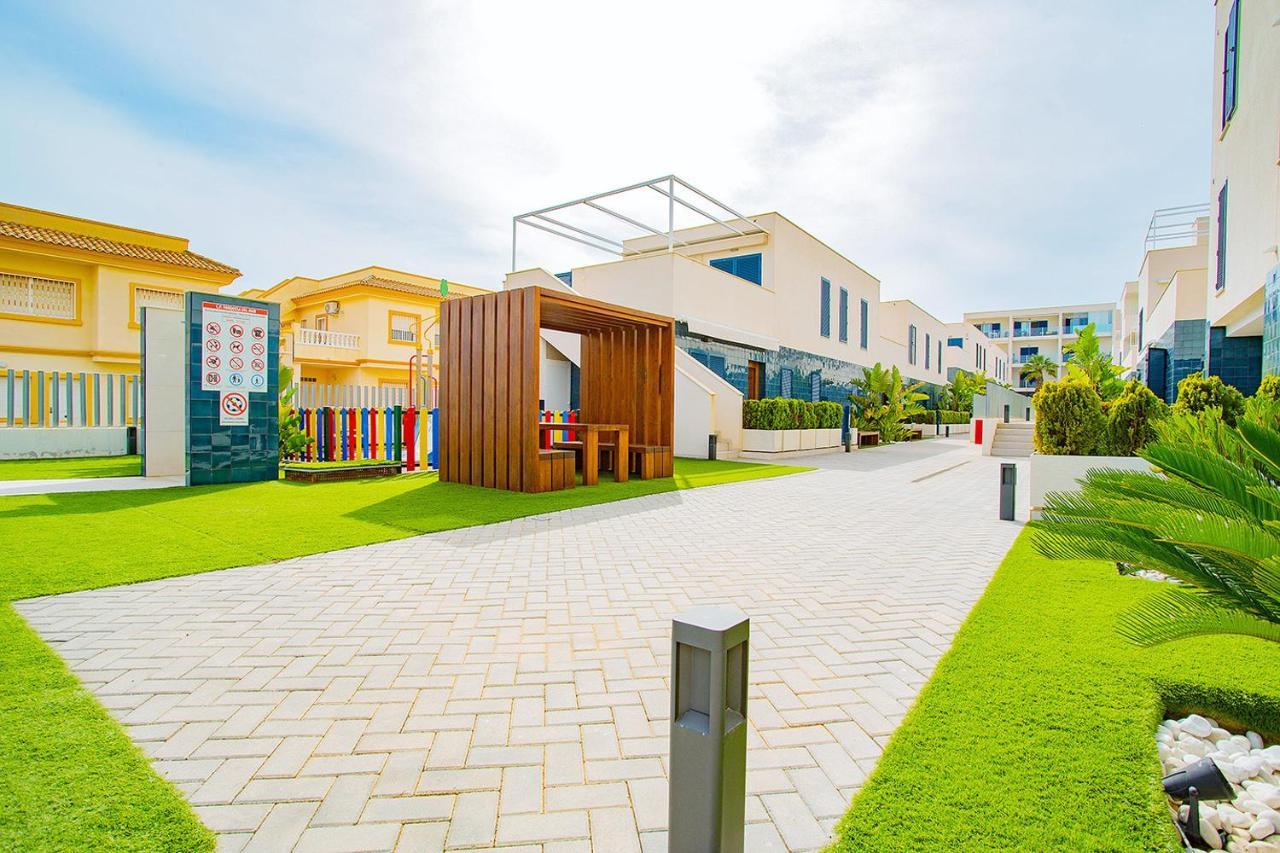 210 New Mar Pool - Alicante Holiday Villamartin  Buitenkant foto