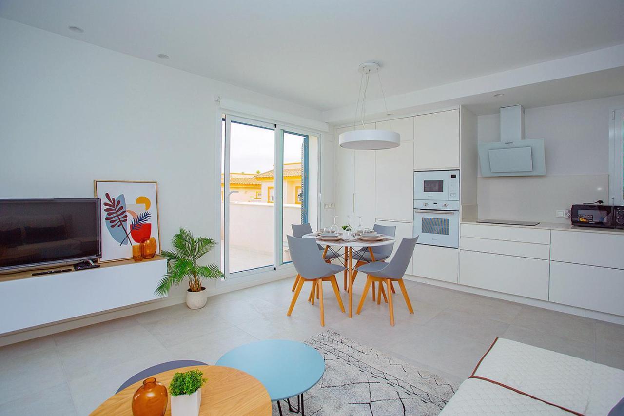 210 New Mar Pool - Alicante Holiday Villamartin  Buitenkant foto